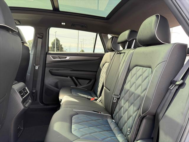 2026 Volkswagen Atlas Cross Sport SEL Premium R-Line