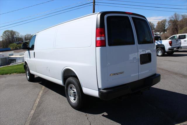 2026 Chevrolet Express Cargo Van 2500 Extended Wheelbase, WT, RWD