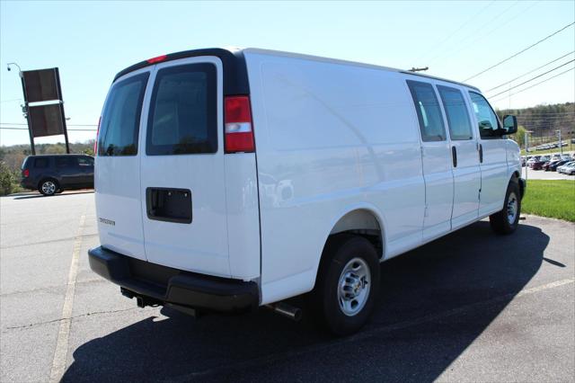 2026 Chevrolet Express Cargo Van 2500 Extended Wheelbase, WT, RWD