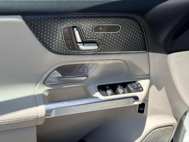 2025 Mercedes-Benz GLB GLB 250