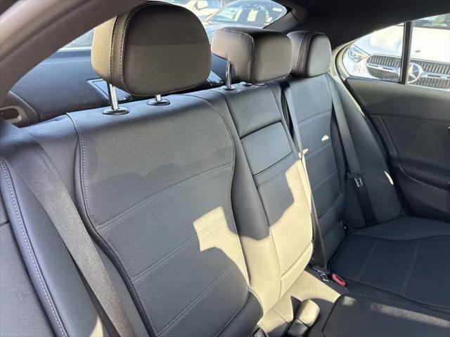 2025 Mercedes-Benz C-CLASS C 300 C 300