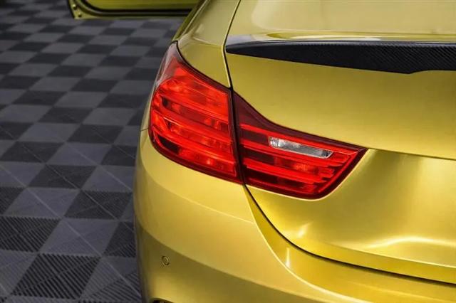 2015 BMW M4 Standard