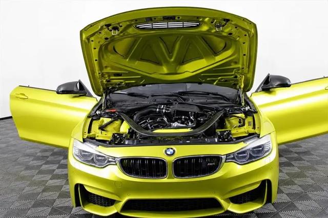 2015 BMW M4 Standard