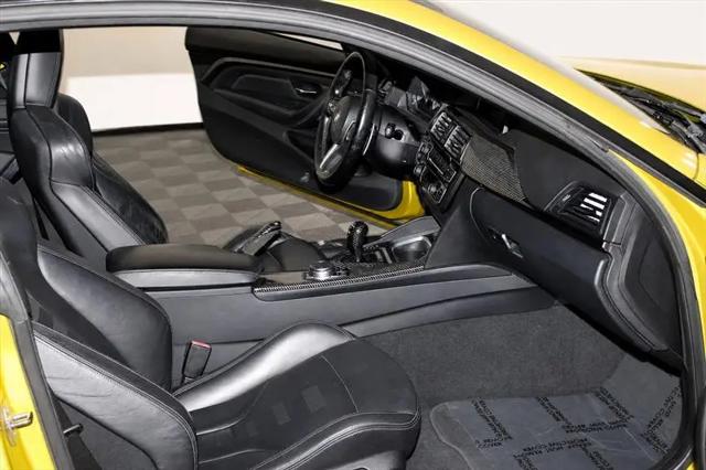 2015 BMW M4 Standard