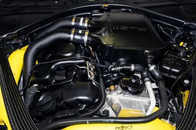 2015 BMW M4 Standard