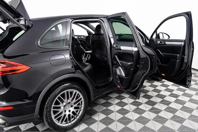 2015 Porsche Cayenne Turbo