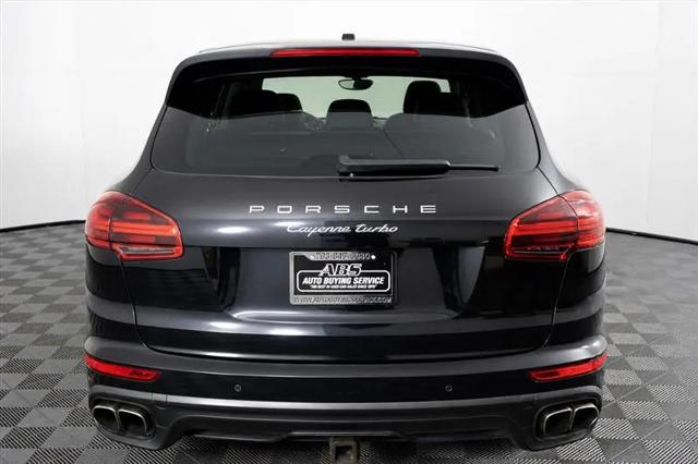 2015 Porsche Cayenne Turbo