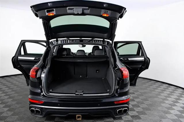 2015 Porsche Cayenne Turbo