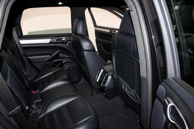 2015 Porsche Cayenne Turbo