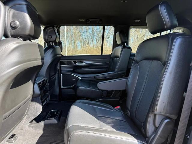 2024 Jeep Wagoneer Series III 4x4