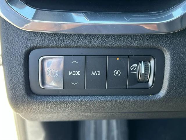 2026 GMC Acadia Elevation AWD