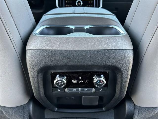 2026 GMC Acadia Elevation AWD