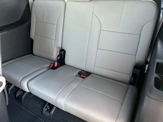 2026 GMC Acadia Elevation AWD
