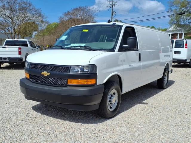 2026 Chevrolet Express Cargo Van 2500 Extended Wheelbase, WT, RWD