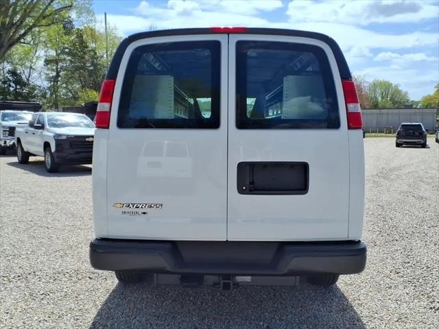 2026 Chevrolet Express Cargo Van 2500 Extended Wheelbase, WT, RWD
