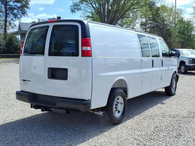 2026 Chevrolet Express Cargo Van 2500 Extended Wheelbase, WT, RWD