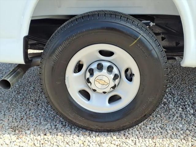 2026 Chevrolet Express Cargo Van 2500 Extended Wheelbase, WT, RWD