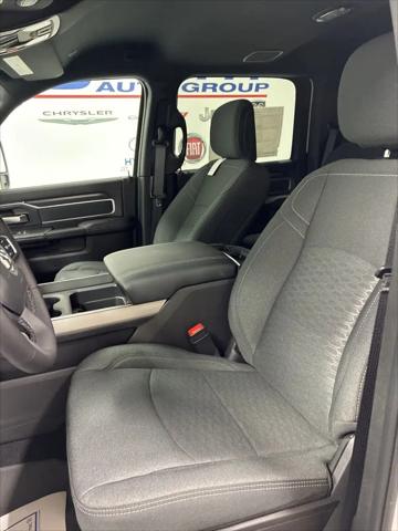 2026 Ram 3500 Big Horn Crew Cab 4x4 8' Box
