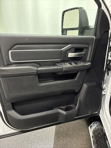 2026 Ram 3500 Big Horn Crew Cab 4x4 8' Box