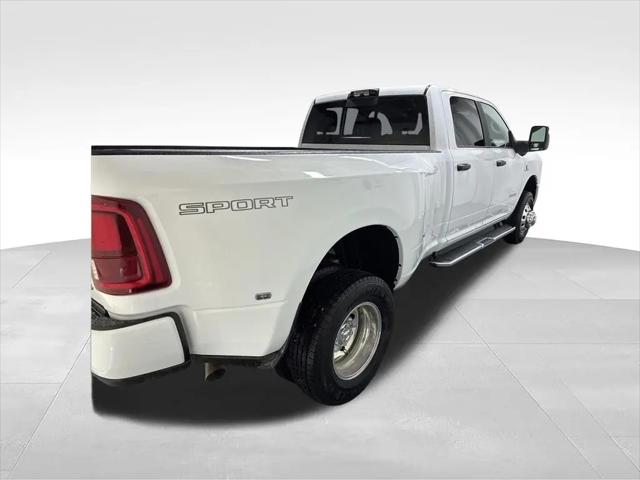 2026 Ram 3500 Big Horn Crew Cab 4x4 8' Box