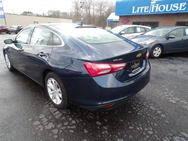 2022 Chevrolet Malibu FWD LT