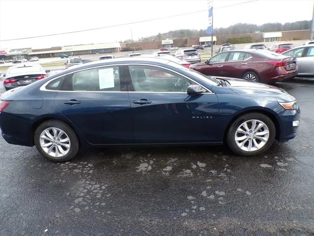 2022 Chevrolet Malibu FWD LT
