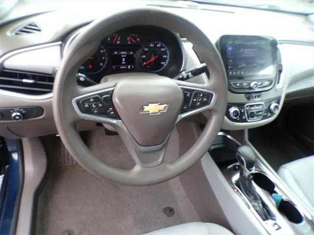 2022 Chevrolet Malibu FWD LT