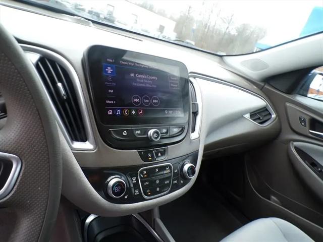 2022 Chevrolet Malibu FWD LT