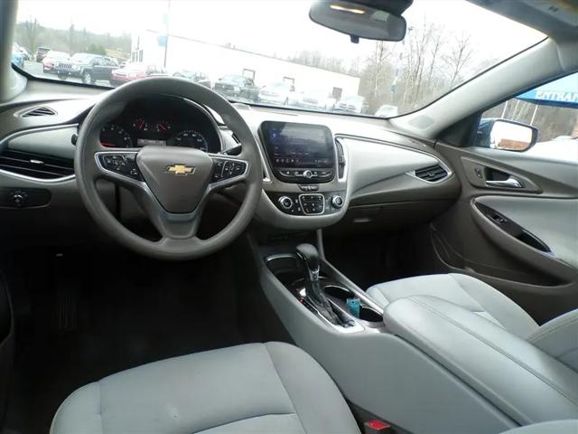 2022 Chevrolet Malibu FWD LT