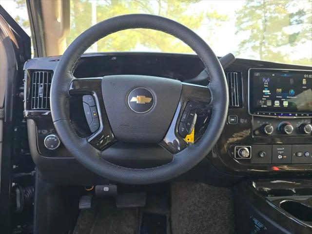2026 Chevrolet Express Cargo Van 2500 Regular Wheelbase, WT, RWD