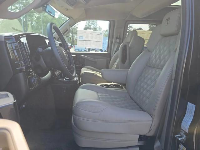 2026 Chevrolet Express Cargo Van 2500 Regular Wheelbase, WT, RWD