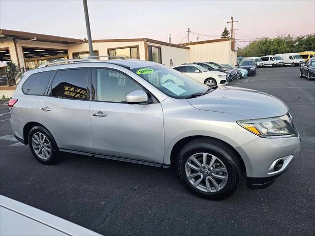2014 Nissan Pathfinder SV