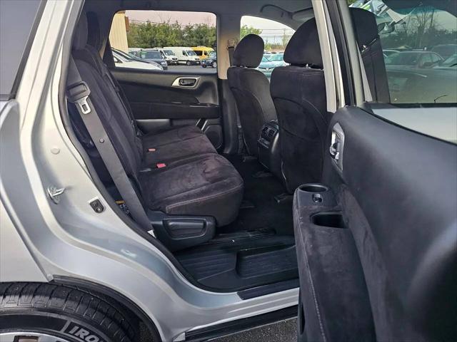 2014 Nissan Pathfinder SV