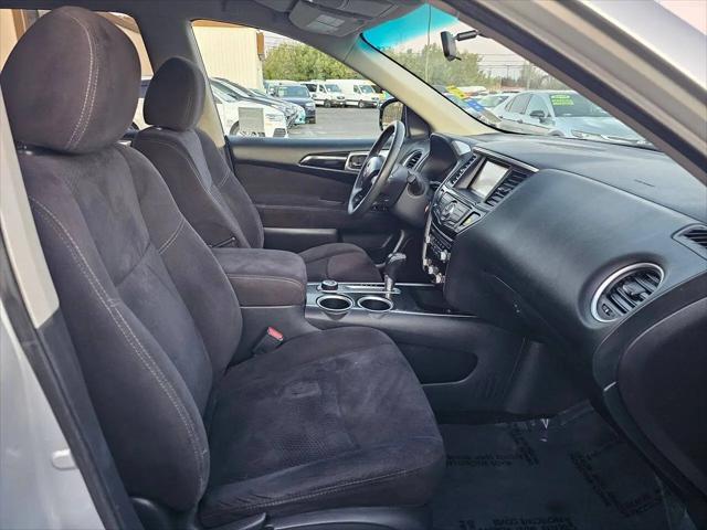 2014 Nissan Pathfinder SV