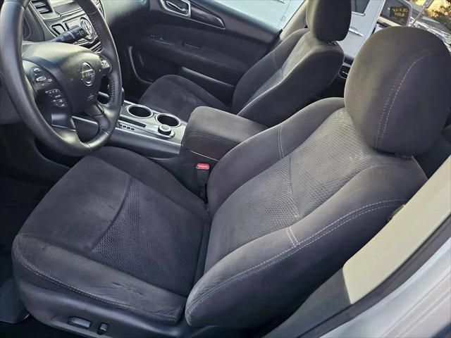 2014 Nissan Pathfinder SV