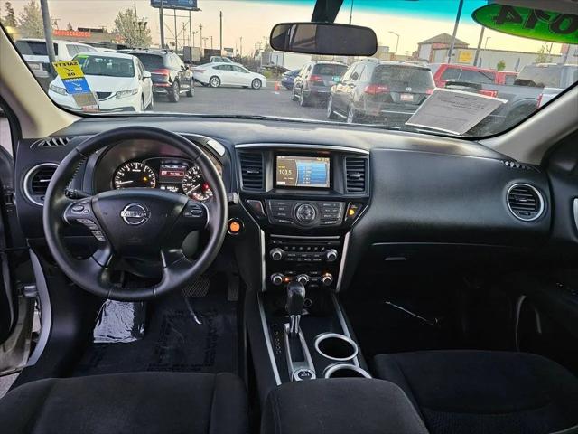 2014 Nissan Pathfinder SV
