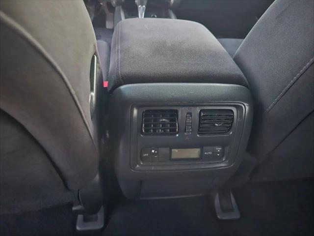 2014 Nissan Pathfinder SV