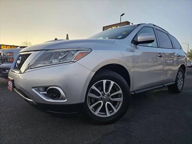 2014 Nissan Pathfinder SV