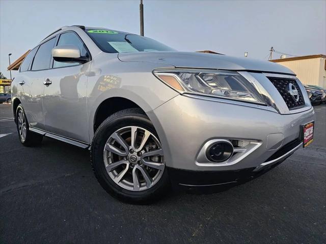 2014 Nissan Pathfinder SV