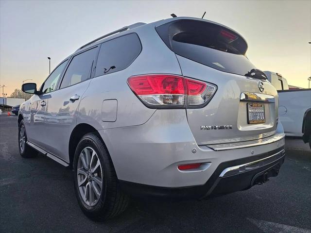 2014 Nissan Pathfinder SV