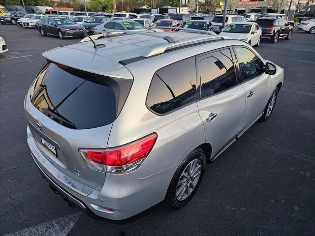 2014 Nissan Pathfinder SV