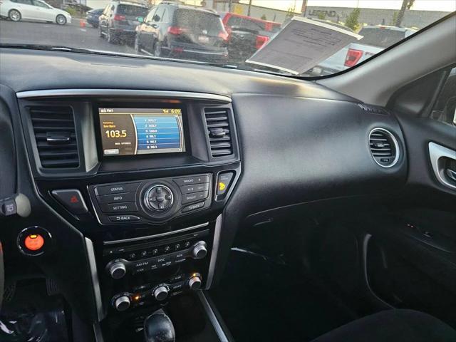 2014 Nissan Pathfinder SV