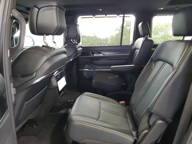 2026 Jeep Grand Wagoneer L Summit Obsidian 4x4