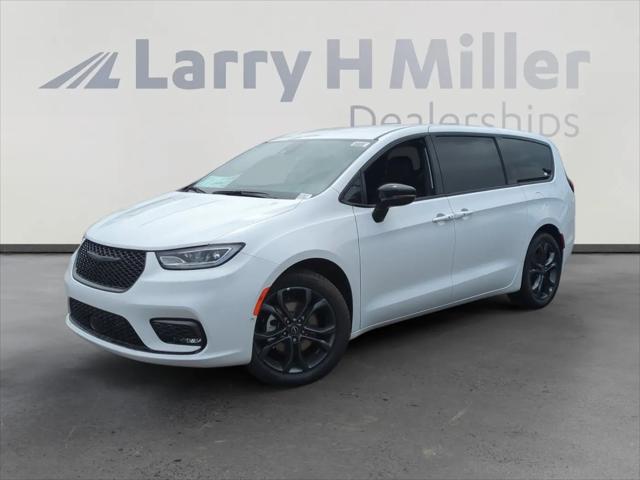 2026 Chrysler Pacifica Select for sale in Avondale, AZ