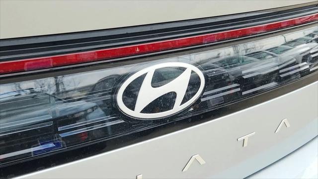 2026 Hyundai Sonata Hybrid Limited