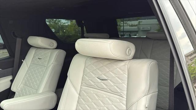 2025 Cadillac Escalade Premium Luxury Platinum