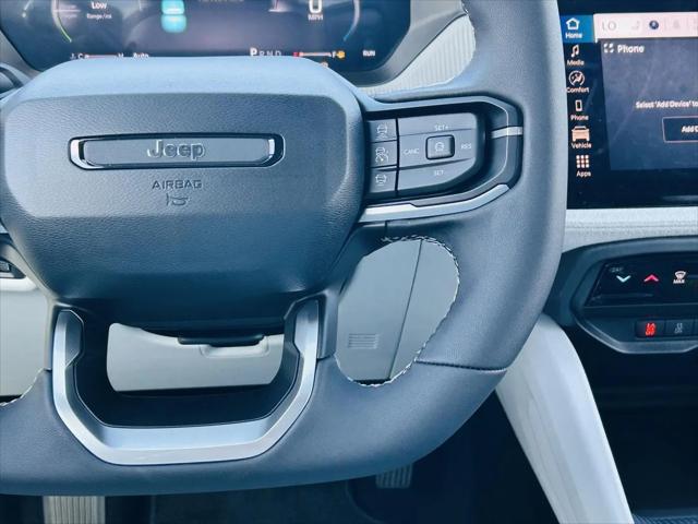 2026 Jeep Cherokee Laredo 4x4