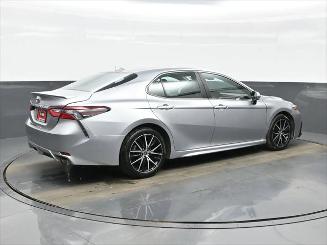 2023 Toyota Camry SE AWD