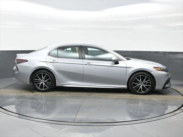 2023 Toyota Camry SE AWD