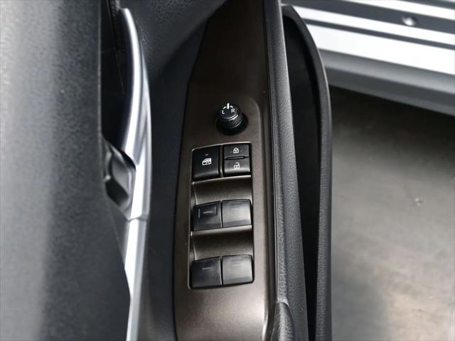 2023 Toyota Camry SE AWD